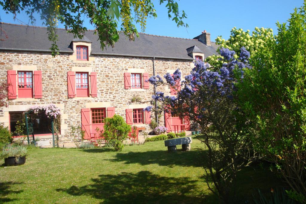 Au Jardin D'Eloise Bed and Breakfast Tremereuc Exteriör bild