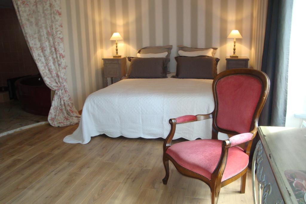Au Jardin D'Eloise Bed and Breakfast Tremereuc Exteriör bild