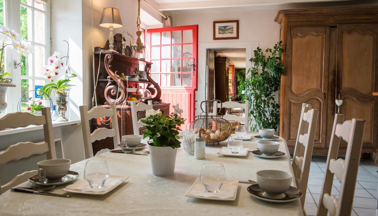 Au Jardin D'Eloise Bed and Breakfast Tremereuc Exteriör bild